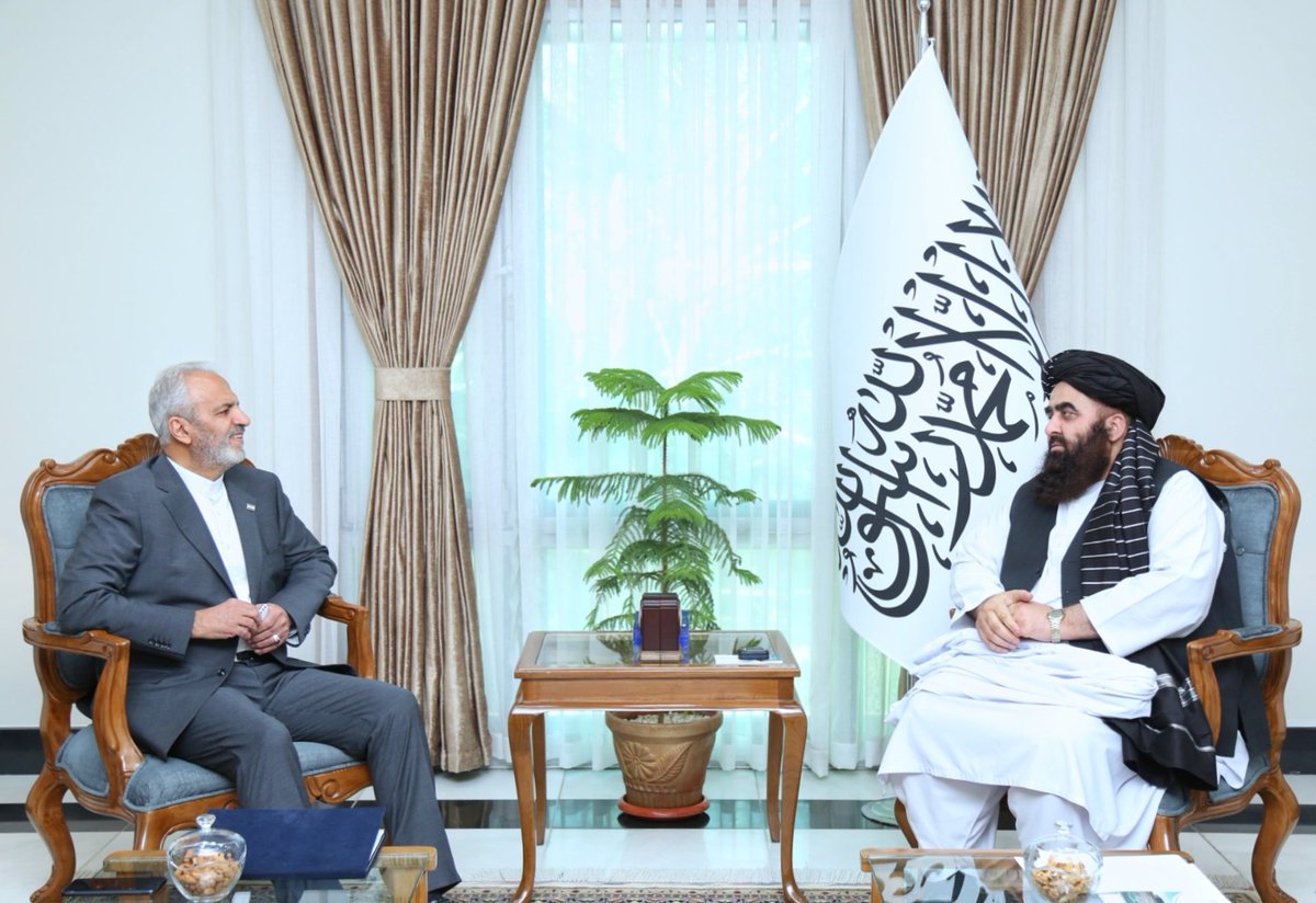 محمدذاکرپتنګ (@patangzakir) on Twitter photo د بهرنیو چارو وزارت ویاند:
د ا.ا.ا د بهرنیو چارو وزیر سره د ایران اسلامي جمهوریت سفیر ښاغلي علیرضا بیګدلي وکتل.
دغه لیدنه کې په سوداګریزو او اقتصادي برخو کې د تجارتي راکړې ورکړې په آسانتیا، د دواړو هېوادونو سوداګرو او پانګهوالو ته دسهولتونو رامنځته کول، د.
<a href="/PatangZakir/">محمدذاکرپتنګ</a> د بهرنیو چارو وزارت ویاند:
د ا.ا.ا د بهرنیو چارو وزیر سره د ایران اسلامي جمهوریت سفیر ښاغلي علیرضا بیګدلي وکتل.
دغه لیدنه کې په سوداګریزو او اقتصادي برخو کې د تجارتي راکړې ورکړې په آسانتیا، د دواړو هېوادونو سوداګرو او پانګهوالو ته دسهولتونو رامنځته کول، د.
<a href="/PatangZakir/">محمدذاکرپتنګ</a>