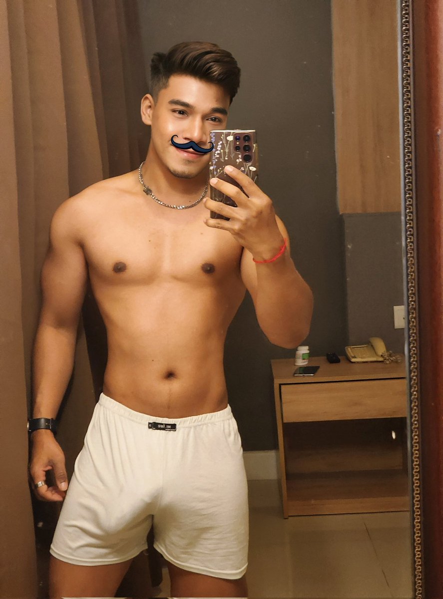 សួស្តីអ្នកពេញ សុំផ្ញើរទឹកក្ដក្នុងមាត់អូនផង🍆💦🥥