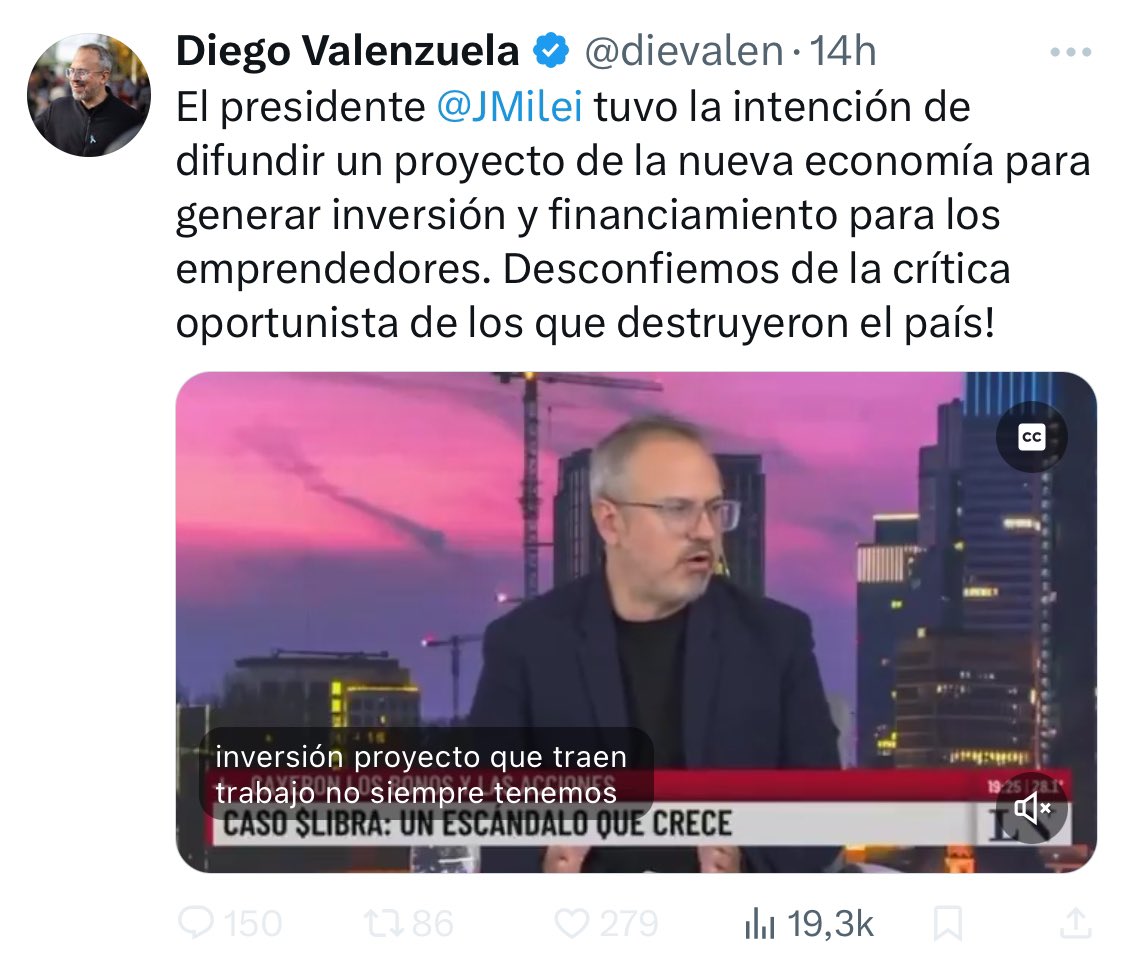 facundolococo's tweet photo. Que raro Valenzuela defendiendo estafadores. 
El único oportunista es él mismo, que no solo defiende a Milei sino que también copia al pie de la letra su idea, vaciando el estado municipal y vendiendo propiedades publicas para hacer sus propios negocios.
Trabajar? Nunca… https://t.co/gK2Lh2JA9L