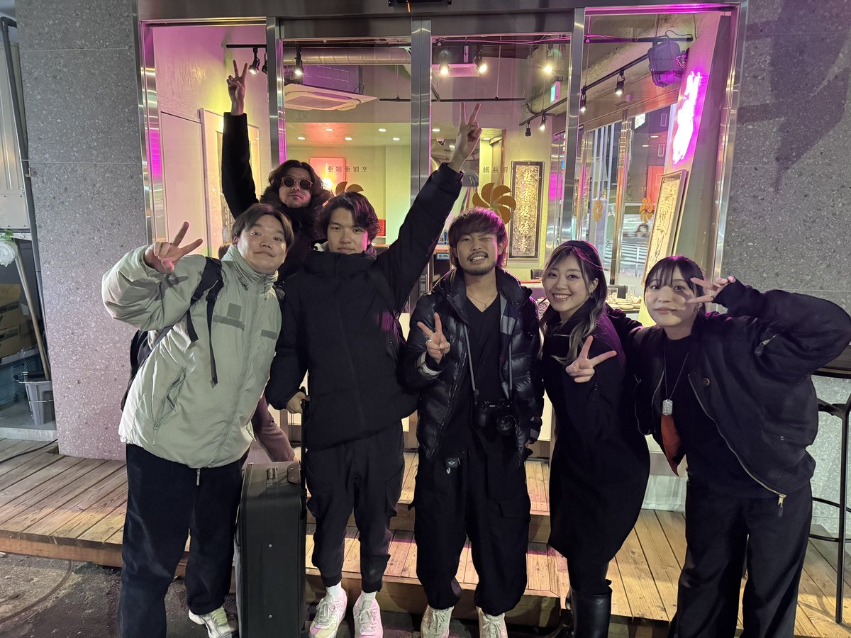 友達集めて飲んだ🍻楽しい夜🌉

タグつけれなかった二人
<a href="/R0K0_M0K0/">◽︎⊃ﾓ⊃・㌧”</a> <a href="/DJ_RAMIEL/">RAMIEL</a>