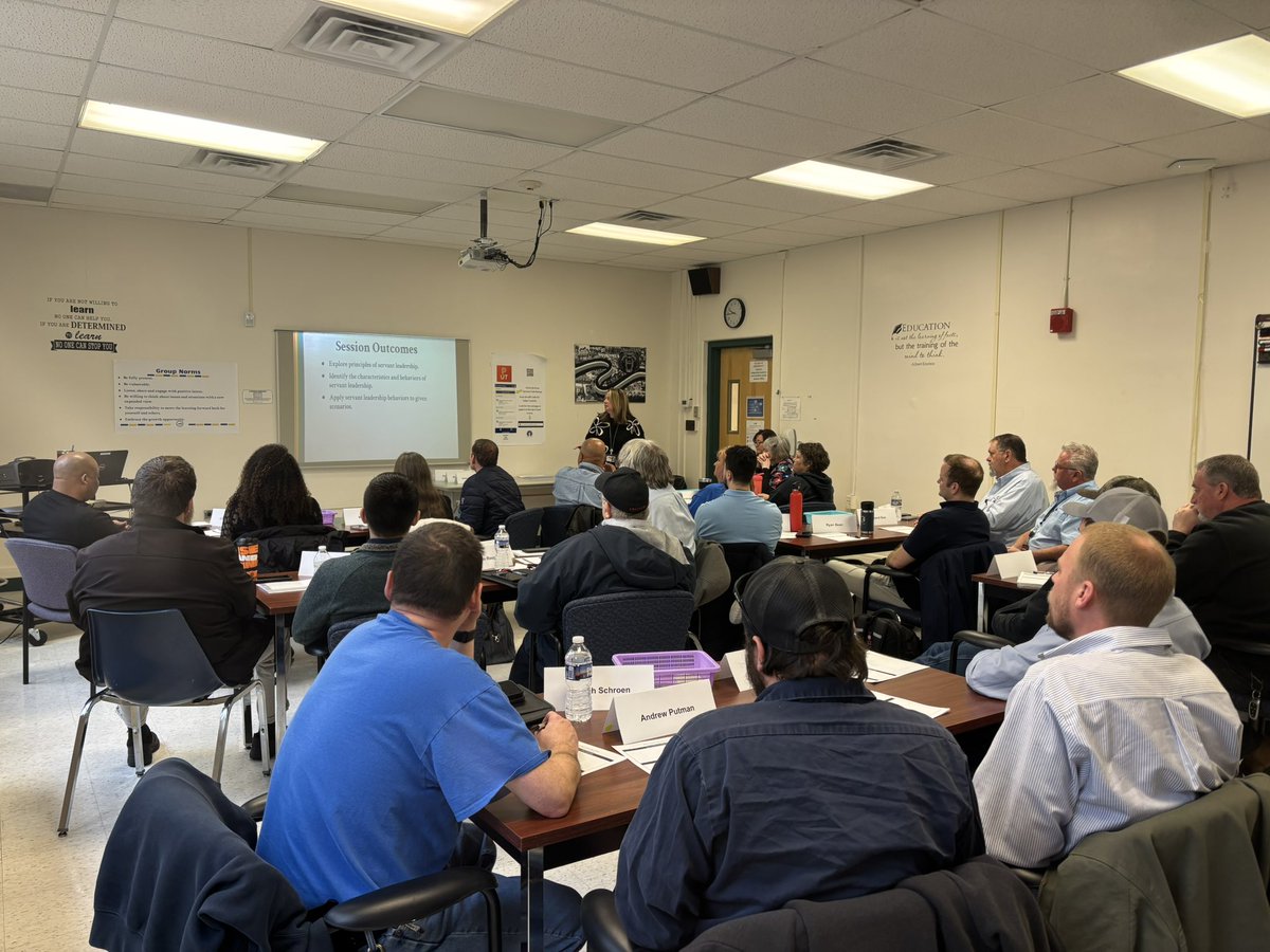 AMorgan_FCPS's tweet image. Kicking off session one of Operations Leadership series. Exciting collaboration to support professional learning. #fcpssupport #fcpsleads