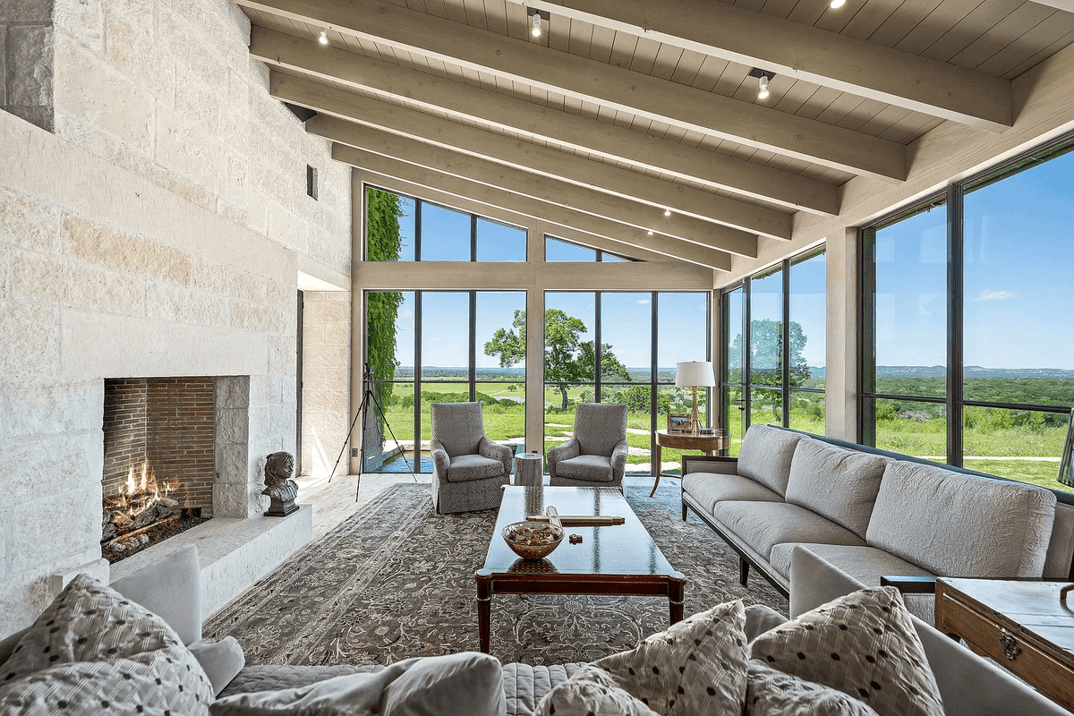 RenaissanceGSB's tweet photo. Unobstructed views, dreamy natural light—Sisterdale Farms showcases the timeless beauty of bronze fenestration. Contrasting yet complementing Texas limestone, these windows blur the line between indoors &amp; out while honoring history. 🏡✨ Read more: https://t.co/Z240Vk4dND https://t.co/Lo0VSnlBx8