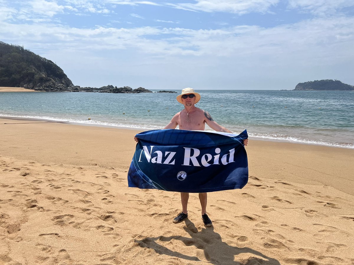 csibbert's tweet image. Representing in Huatulco, Mexico.  Hooowwwllll!!