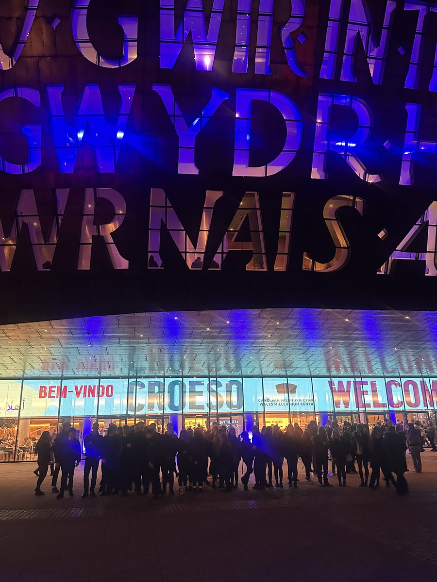 Islwyn High English tweet media