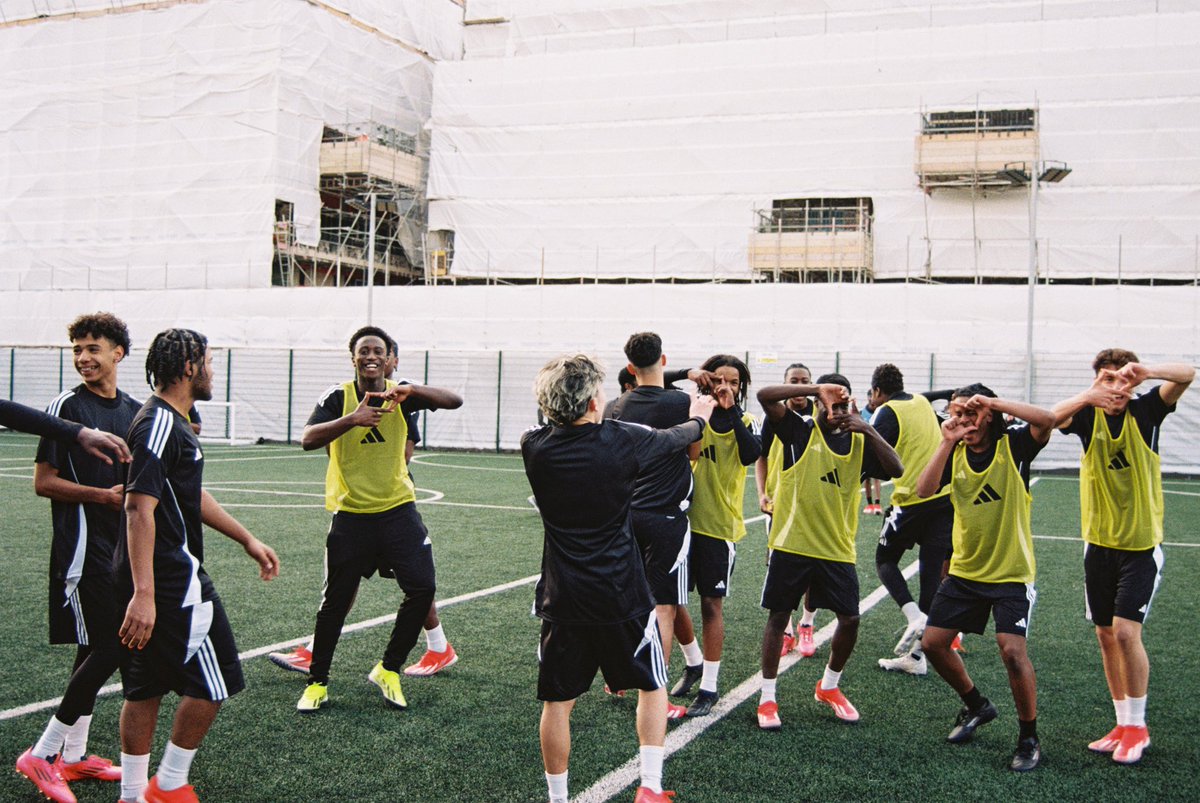 Son Heung-min for Adidas 🖤
Photographed by me