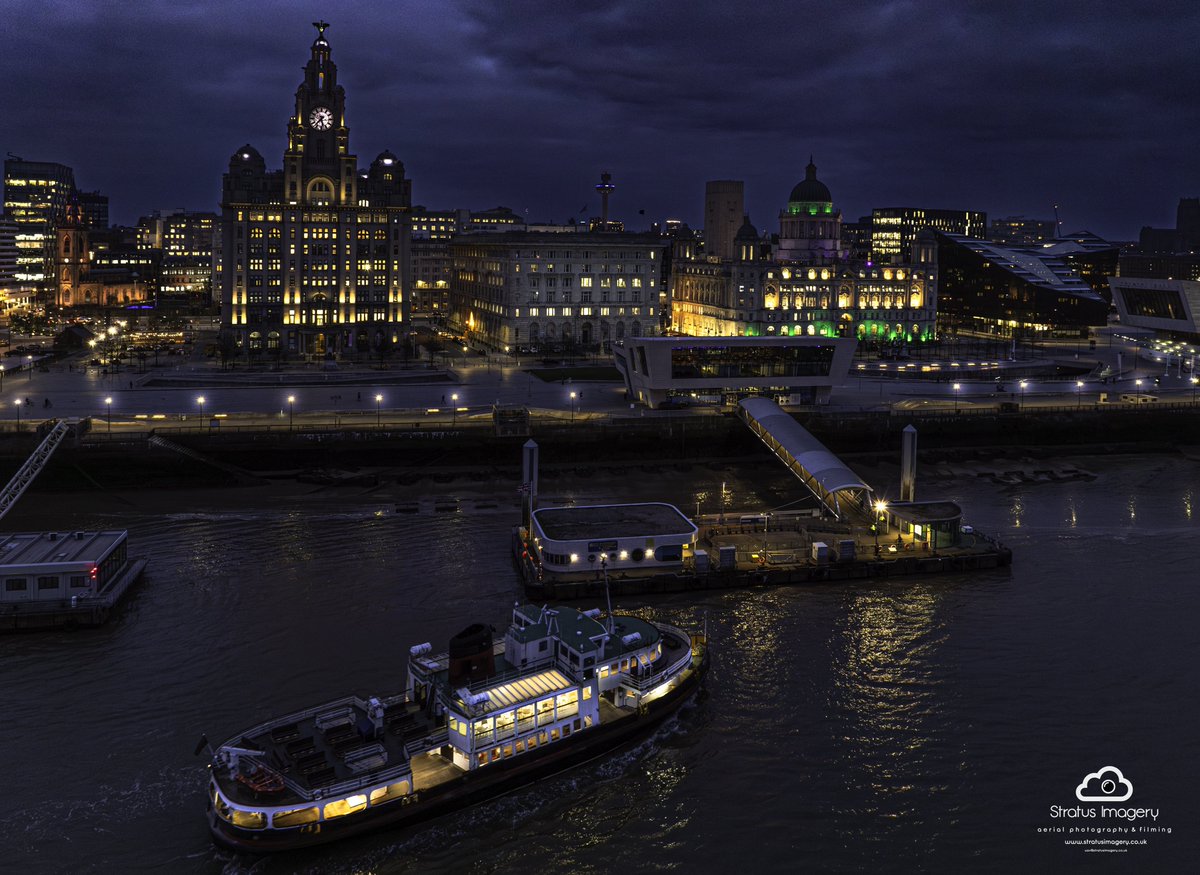 Ferry on the Mersey 

<a href="/stjohnsbeacon/">St Johns Beacon Liverpool</a> <a href="/angiesliverpool/">Angies Liverpool</a> <a href="/realrobinjmac65/">@realrobinjmac65</a> <a href="/YOLiverpool/">K E V yoliverpool</a> <a href="/scousescene/">ScouseScene</a> <a href="/ExploreLpool/">Explore Liverpool</a> #liverpool #liverpoolferry
