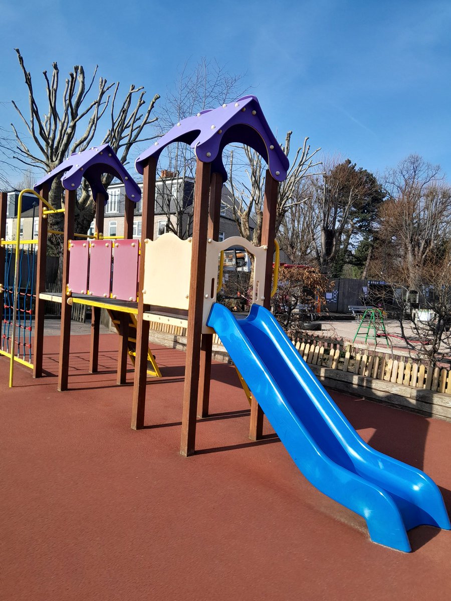 TopmarkSports's tweet image. Fun in the sun at Gordonbrock Holiday Club today! So much amazing, outdoor space for our children! 

#TOPMARK
