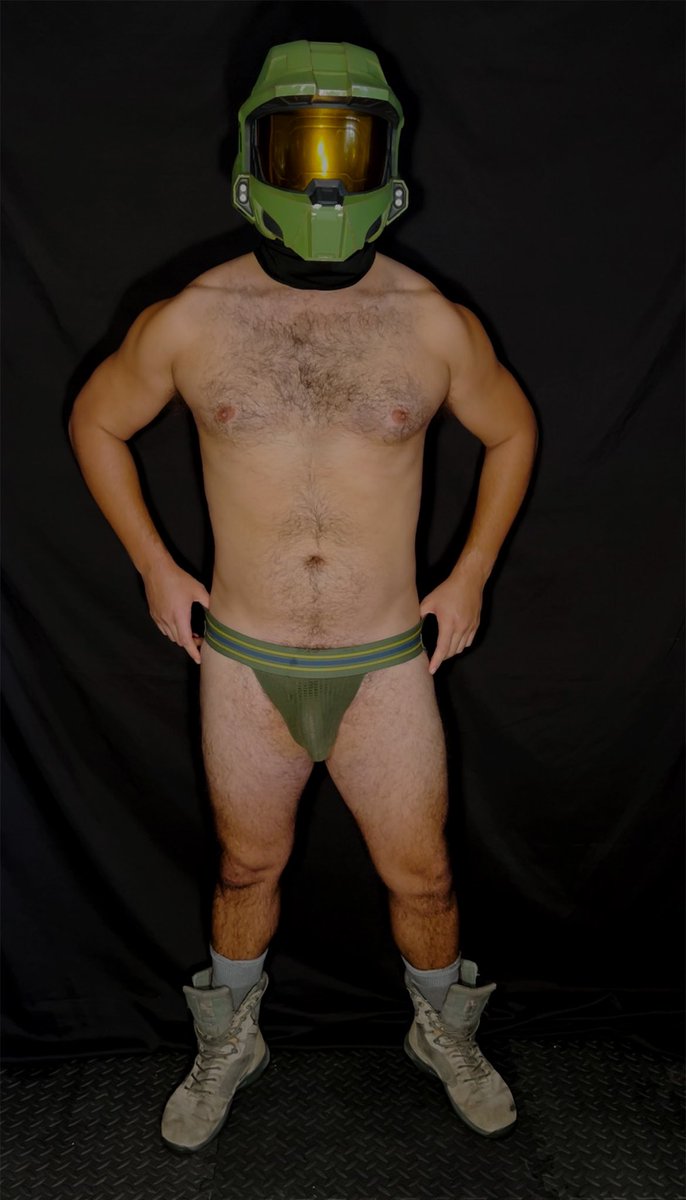 Slide em off, Trooper! Master Chief needs to discharge this blaster