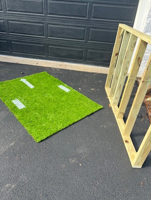 csullivan2028's tweet photo. Thanks Dad for letting me tear up the lawn to create a flat spot! Love you. ...now all I need is a laser.... #chasing5 #toetheline #rubiospringcamps @TheChrisRubio @Joeshim41 @CoachHonick @CoachLang22 @NovaFootball @LongSnapPeople @EPAFootball @CMontgomeryLS https://t.co/GGwFfy68Xt