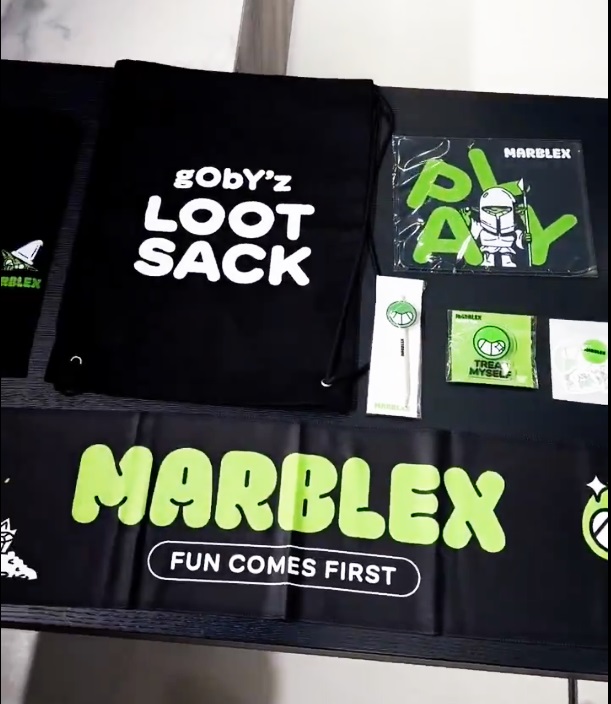 MachoEsparta's tweet image. Exclusif caja de botín de duendes
solo se fabricaron 100
Para ganar una participa en el desafío #FunComesFirst 
¿Qué hay dentro de la caja?
🎴Naipes
🎲Fichas de póquer
🥤Vaso
🎨Pegatinas
🖊️Lápiz y alfombrilla para ratón
📱Phone Griptok
👜Bolsa de lona
👕Camiseta y toalla
✨ Extra