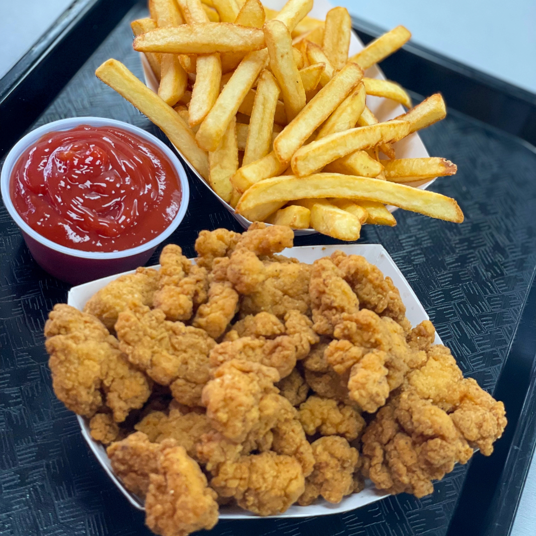 RanchOne's tweet image. The perfect lunch combo! 👏

Visit us and try our Popcorn Chicken!🔥