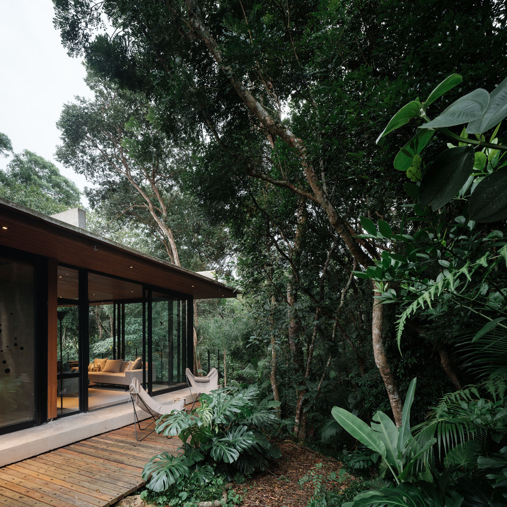 Guapuruvus House by Cornetta Arquitetura

#building #architects #design #architecture #illustrarch