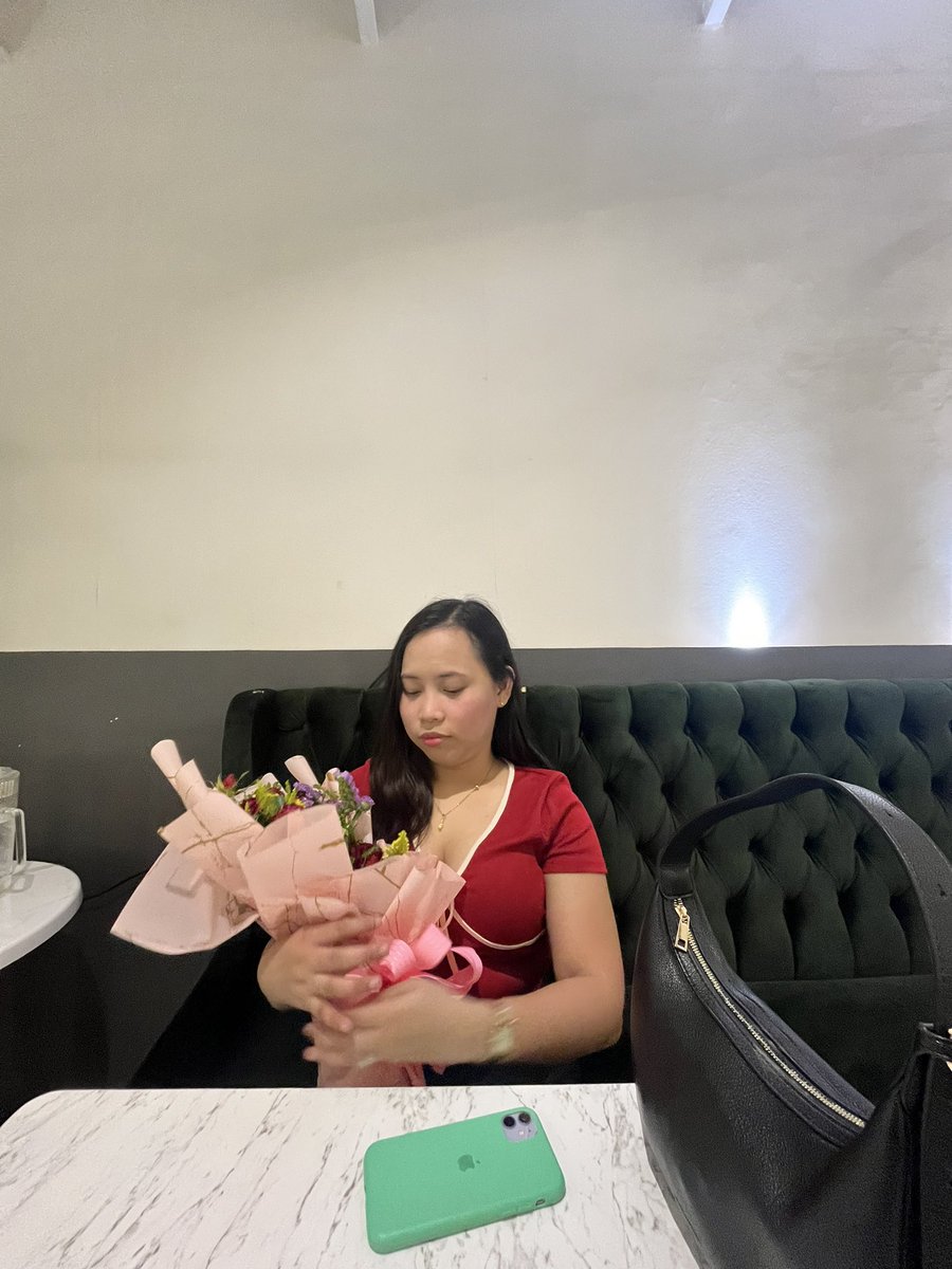 bernlinard's tweet photo. Belated Happy Valentines Love I love you❤️ https://t.co/SD3O1D0Y6P