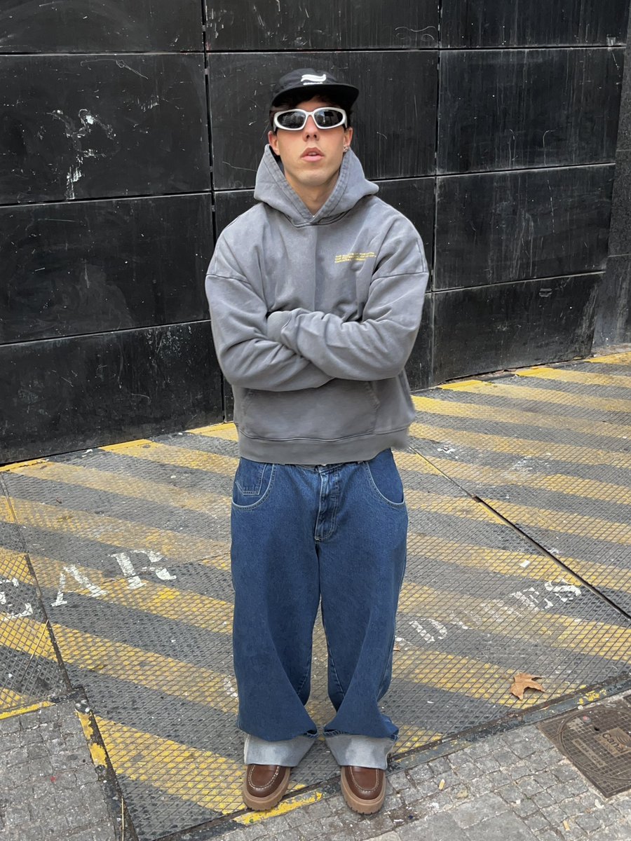 carcanal1992's tweet photo. Roots Hoodie now available
https://t.co/lPw0PLCwOX

#Streetwear #carcañal #carcanal1992 https://t.co/C97UnhN0OX