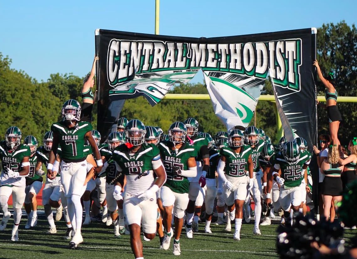 After a great conversation with <a href="/coachbenson_/">Cal Benson</a> I’m blessed to receive an offer from Central Methodist University! 🟢⚪️ <a href="/CHSDragonFB/">CHS Dragon Football</a> <a href="/CoachLoganJohns/">Logan Johns</a> <a href="/CoachJoeRocconi/">Coach Joe Rocconi</a>