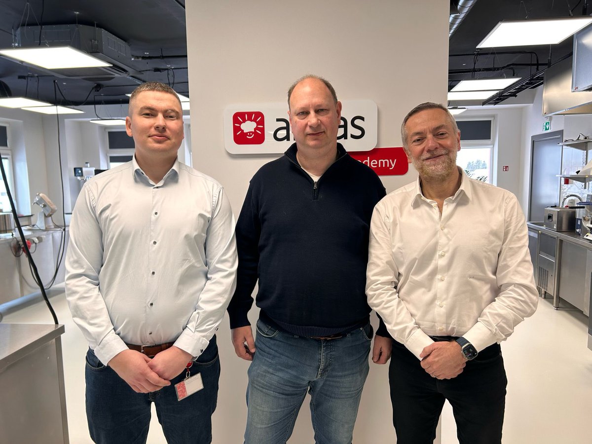 Long term 🤝 cooperation for growing organic 🥔 Local 🇱🇻 partnership, together 💪🏿 Aloja  Starkelsen &amp; sia Grīnis organic farming