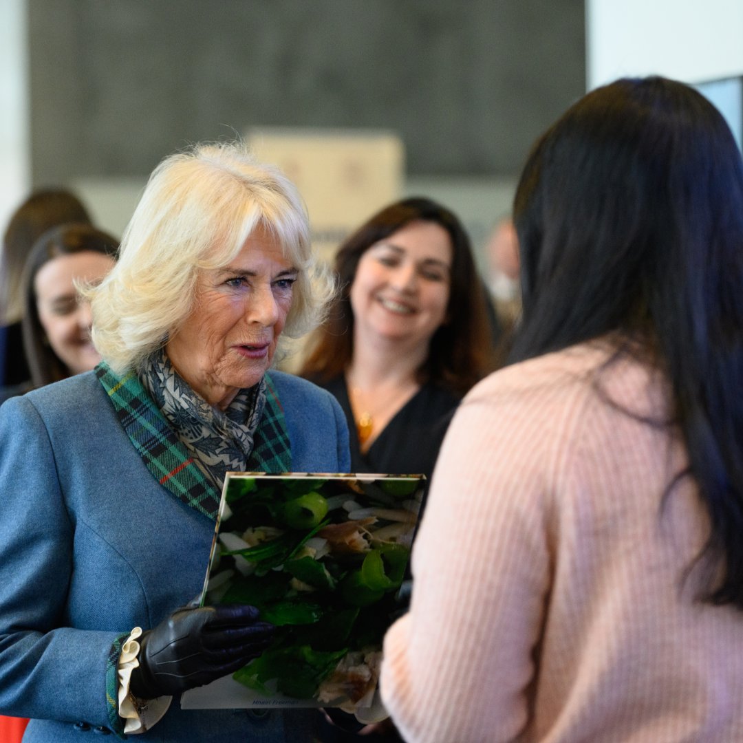Our staff and students from the online PGDE course and our Savvy Student Cookery Club enjoyed meeting Her Majesty The Queen on her visit to the university last month. 

abdn.ac.uk/news/23978/ 

abdn.io/1hb