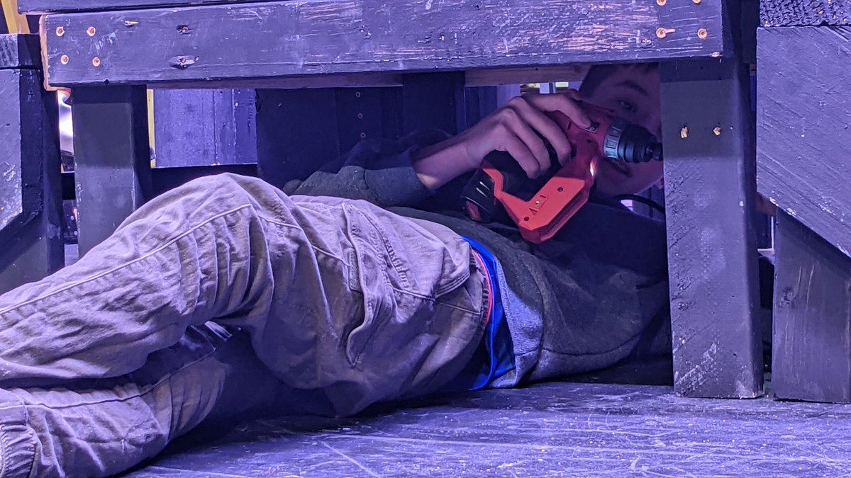 LHSPerforms tweet media