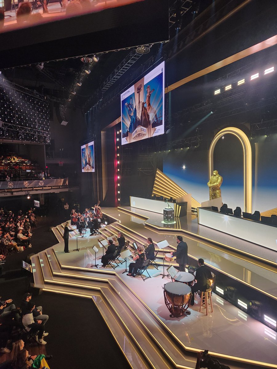 And it's a wrap! What an amazing event. Outdone this year with the design, it was warm and very artsy. So amazing to see so many people again and get to catch up. Too many pictures to post! 
See you next year everyone! 🥰🥰🥰
#SixInvitational