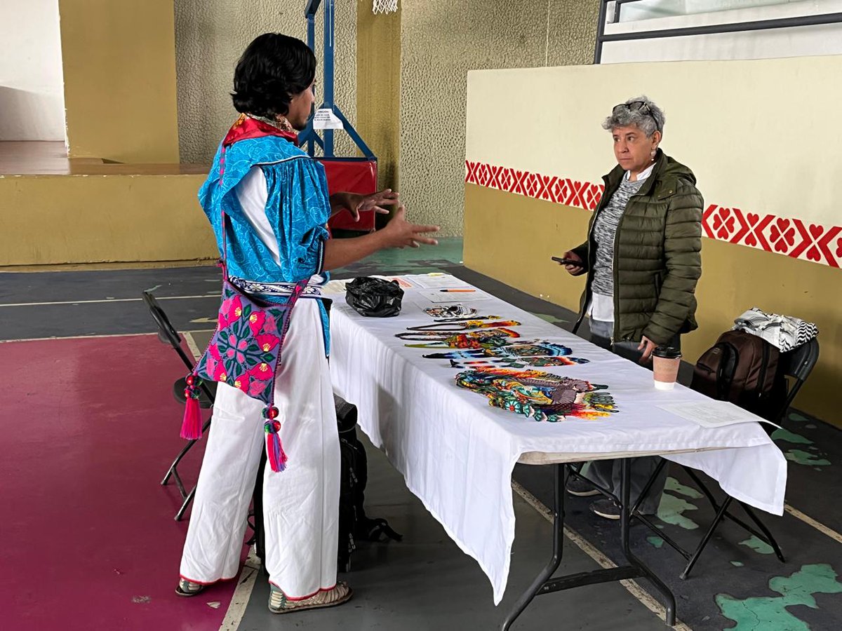 OriginalMexico's tweet photo. Estuvimos en Amealco de Bonfil, #Querétaro.
Entrevistamos a las y los artesanos que se registraron en la convocatoria de #Original.
Gracias por su tiempo y dedicación, les deseamos mucho éxito. 😉
#OriginalCrece
@cultura_mx https://t.co/efCW2rFSSc