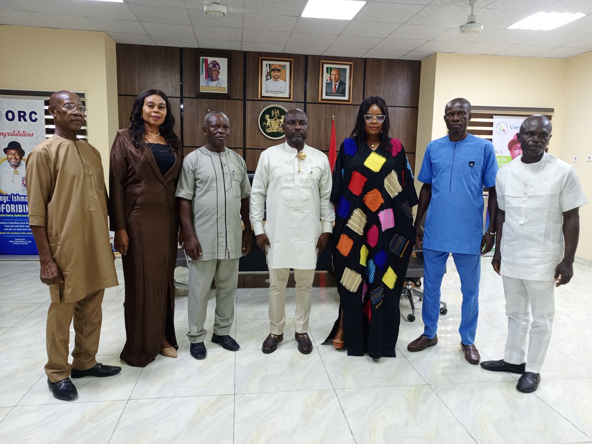 OguBolo's tweet photo. INAUGURATION OF SUPERVISORS AND SPECIAL ADVISERS  

The Executive Chairman of Ogu/Bolo Local Government Area, Engr. Ishmael Oforibika, MNSE, has officially sworn in newly appointed Supervisors ans Special Advisers at the Council Secretariat in Ogu Town. https://t.co/79Uwa8mi5H