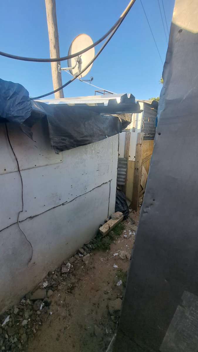 Eskom_SA's tweet photo. #EskomWesternCape
#UnplannedPowerOutage
#Bloekombos and #Wallacedene
Date: Tuesday, 18 February 2025
Eskom sincerely apologises for the ongoing power outage affecting Bloekombos and a portion of Wallacedene. The delay in restoring supply is due to informal structures that have been built under the Eskom infrastructure, which creates serious safety hazards and makes maintenance extremely challenging.
We understand the frustration this causes and appreciate your patience. However, we must emphasise that building under Eskom infrastructure is illegal and poses severe risks to lives and power stability.
Our teams have managed to remove one informal structure and are working hard to find a solution. Eskom will provide updates as soon as possible. Unfortunately, there is no estimated time available for when supply will be restored. Thank you for your cooperation and understanding.
#StaySafe #Eskom