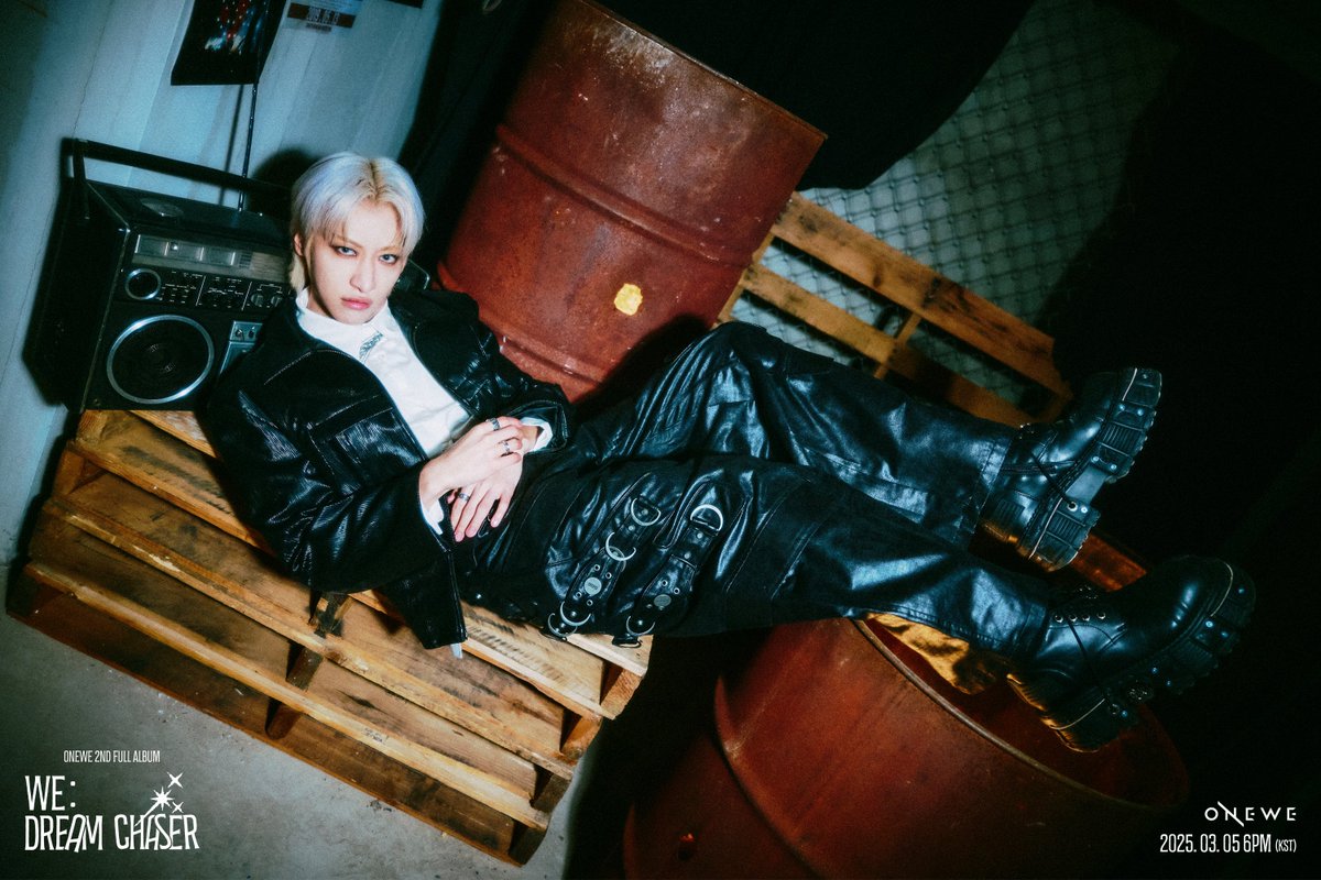 official_ONEWE's tweet photo. [#ONEWE]

ONEWE 2ND FULL ALBUM 
[WE : Dream Chaser]

📷 SOLO CONCEPT PHOTO #1 📷

▪ DONG MYEONG ▪

2025.03.05 6PM (KST) RELEASE✔

#원위 #WE_Dream_Chaser
#동명 #DONGMYEONG
#별_헤는_밤 #The_Starry_Night https://t.co/4KtsxypkxB