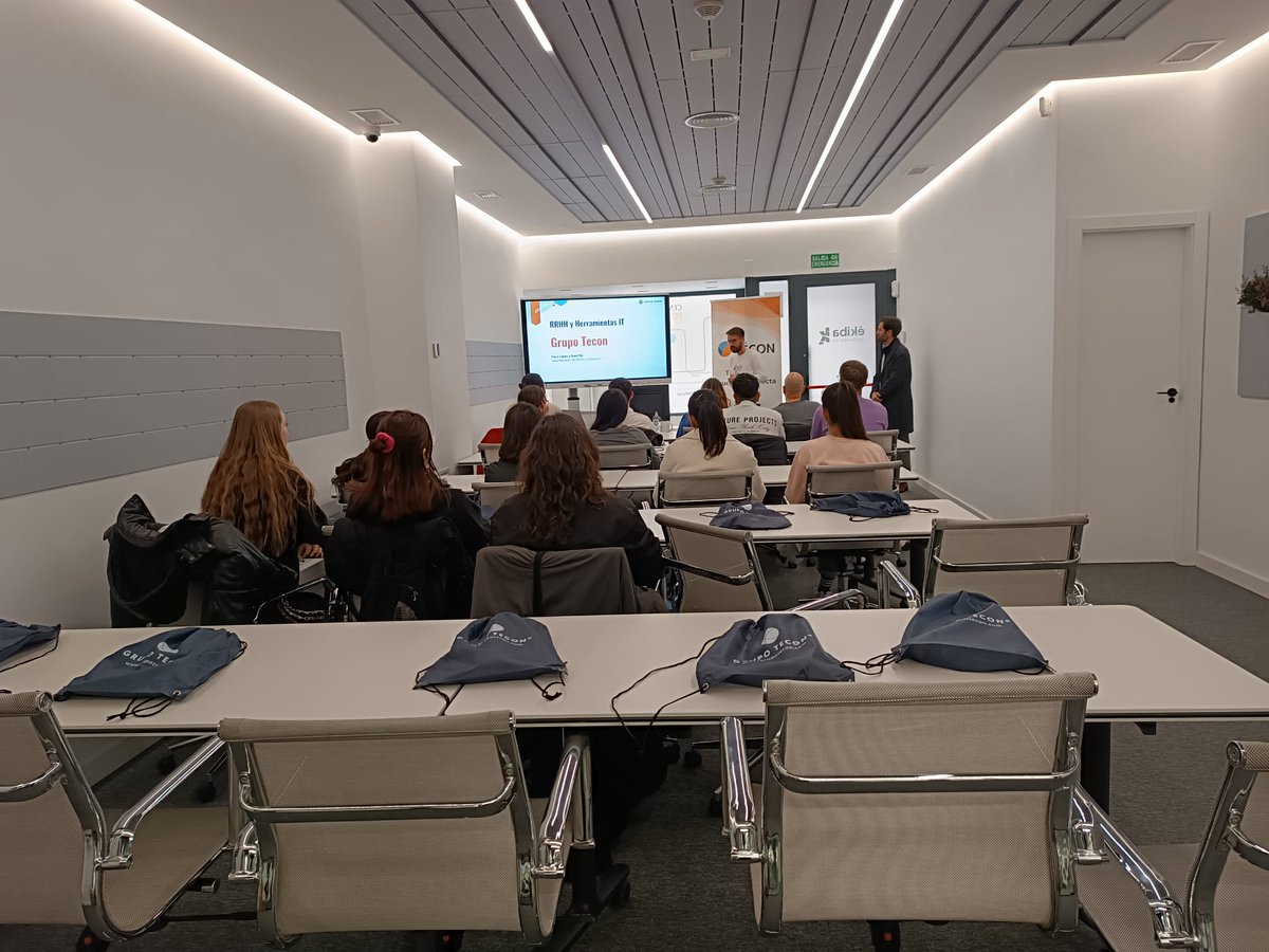 Los alumnos y alumnas del Aula Profesional de Emprendimiento del <a href="/IesGarciaLorca/">IES LORCA ALBACETE</a> han estado hoy visitando las instalaciones del <a href="/GrupoTecon/">Grupo Tecon</a> en Albacete, dentro del programa Empresa Familiar en el Aula.
Muchas gracias por todo