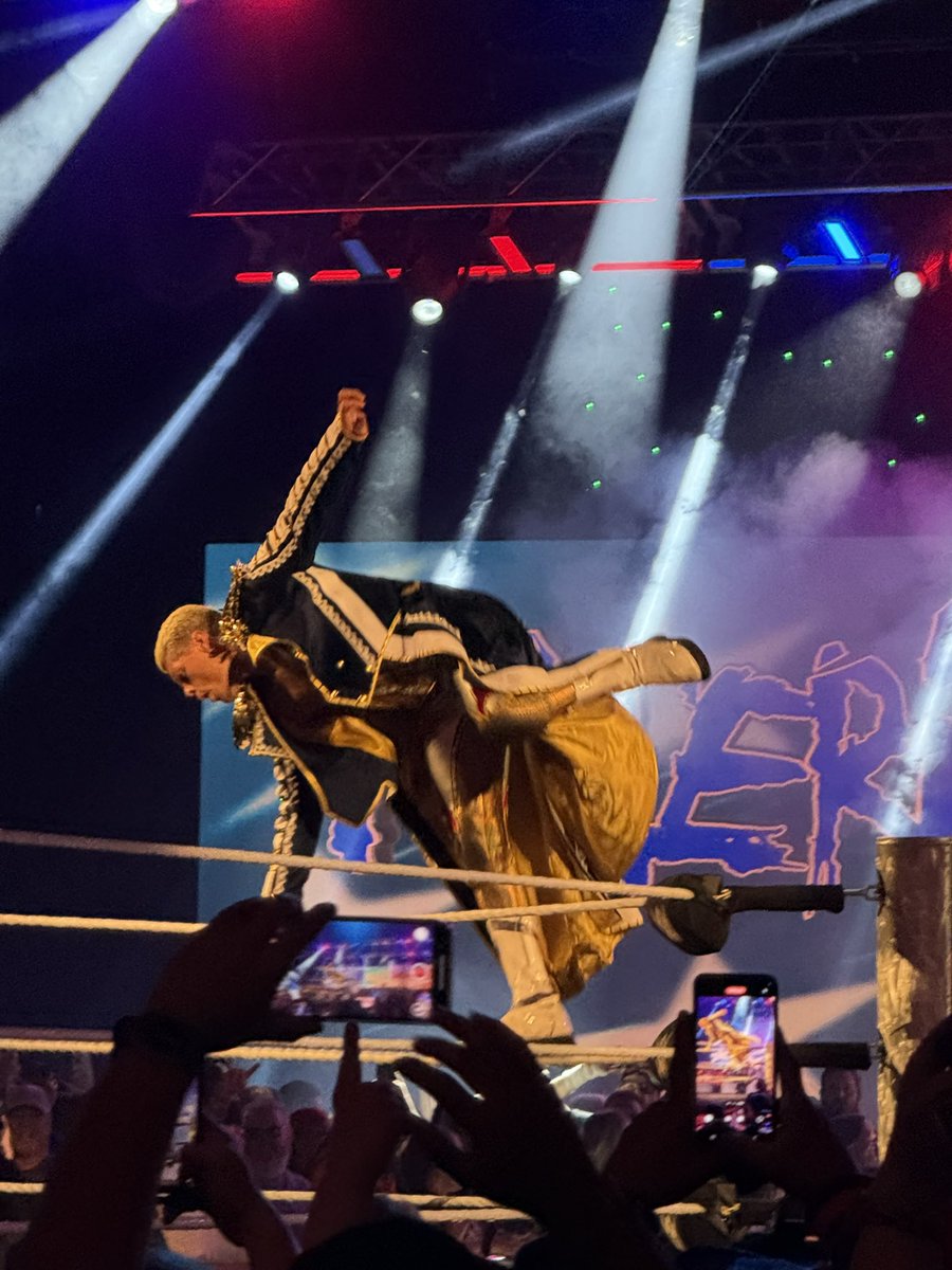 loganxtryma's tweet photo. @CodyRhodes at #WWERaw was crazy last night. https://t.co/T02XfuZH0W
