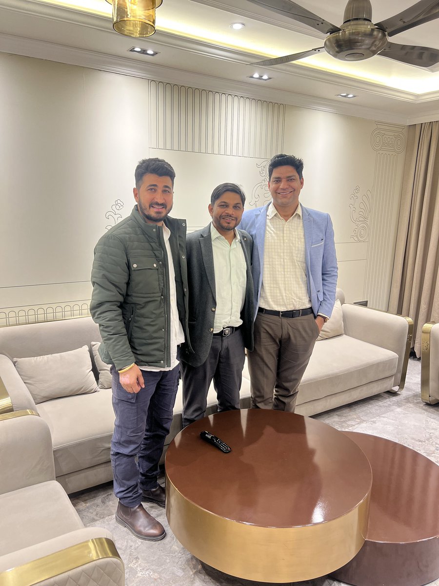 sniwfal's tweet photo. सबसे बेहतरीन नजर वो है जो अपनी कमियों को देख सके क्योंकि नींद तो रोज ही खुलती है पर आँखे कभी-कभी ….. !!! #Medico #Surgens #Truma #Bhilwara #Rajasthan #India #Ortho https://t.co/BtjDGaQqud