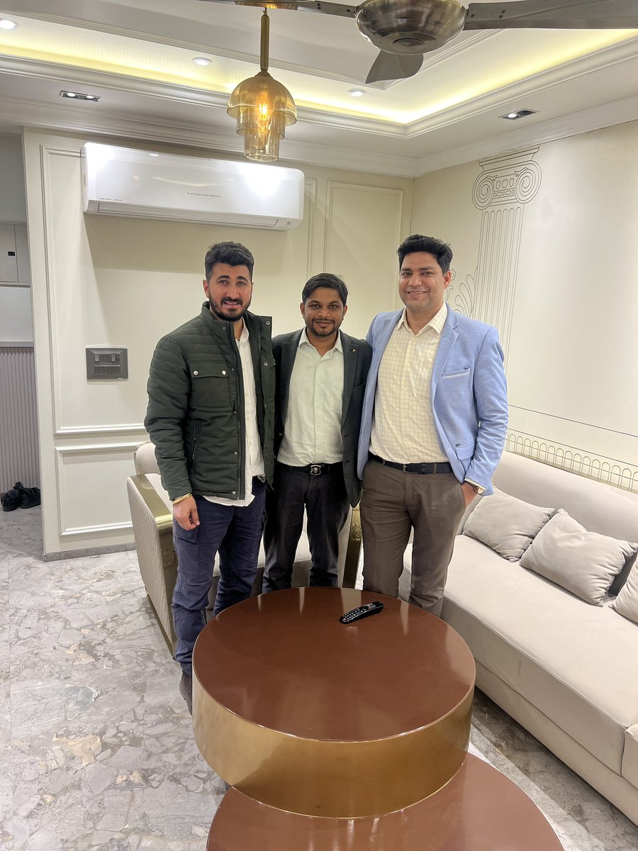 sniwfal's tweet photo. सबसे बेहतरीन नजर वो है जो अपनी कमियों को देख सके क्योंकि नींद तो रोज ही खुलती है पर आँखे कभी-कभी ….. !!! #Medico #Surgens #Truma #Bhilwara #Rajasthan #India #Ortho https://t.co/BtjDGaQqud