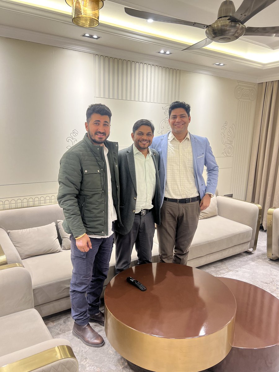 sniwfal's tweet photo. सबसे बेहतरीन नजर वो है जो अपनी कमियों को देख सके क्योंकि नींद तो रोज ही खुलती है पर आँखे कभी-कभी ….. !!! #Medico #Surgens #Truma #Bhilwara #Rajasthan #India #Ortho https://t.co/BtjDGaQqud