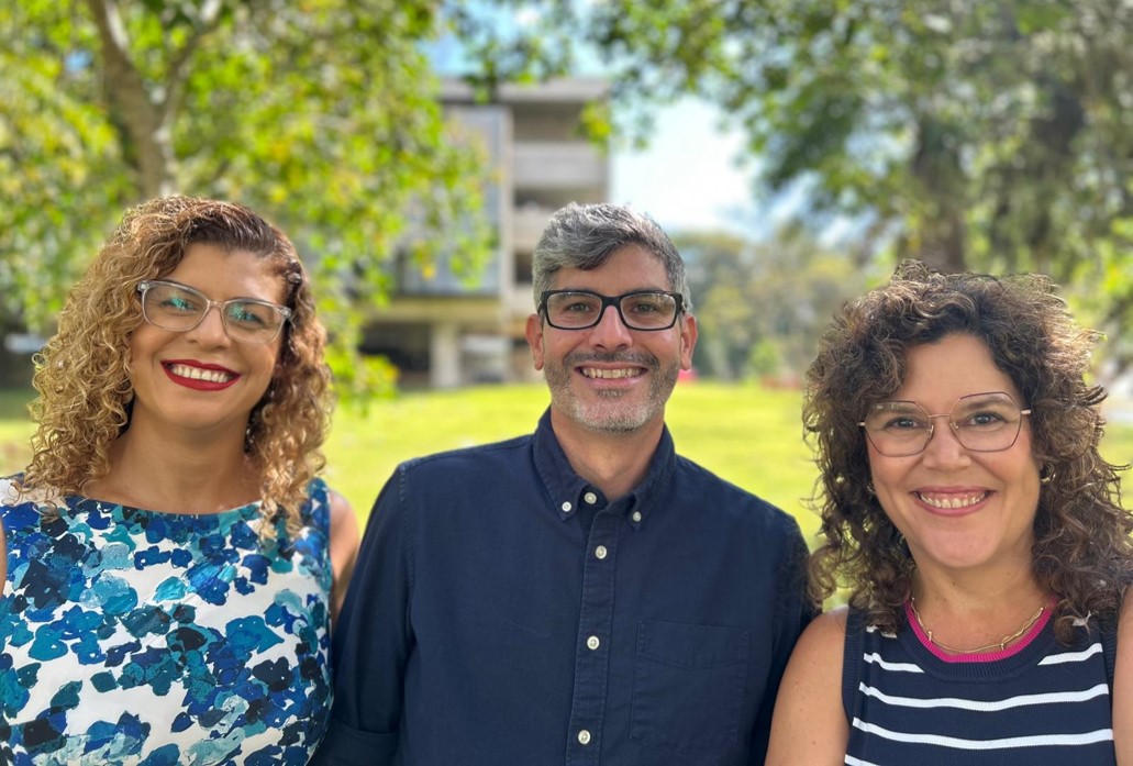 UPR_Oficial's tweet photo. Dos docentes de @uprrp, alcanzaron recientemente un acuerdo con la Universidad de Texas que les permitirá participar como colaboradoras en un programa subvencionado por la Mellon Foundation y recibir $118,000.

Lee la nota completa 👇🏽

https://t.co/r9SLmiChMx https://t.co/IlouF4ZAef