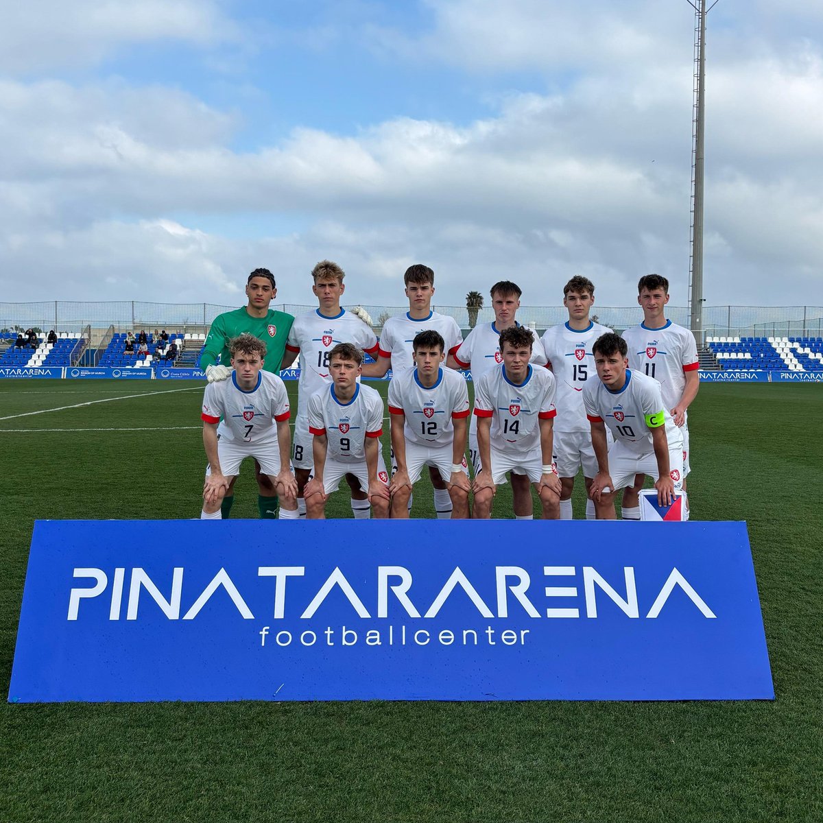 PinatarArena's tweet photo. ⏰ INICIO ✅ https://t.co/TCxq2nYVTD