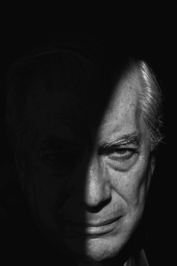 Mario Vargas Llosa entiende las pasiones humanas como pocos.

Descubre estas 15 frases suyas

Que te harán sentir… lo que a veces no puedes explicar.

hilo…