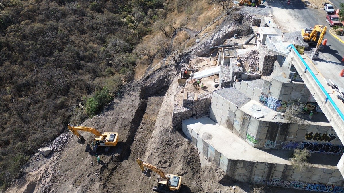 Dirección General de Obra Pública León tweet media