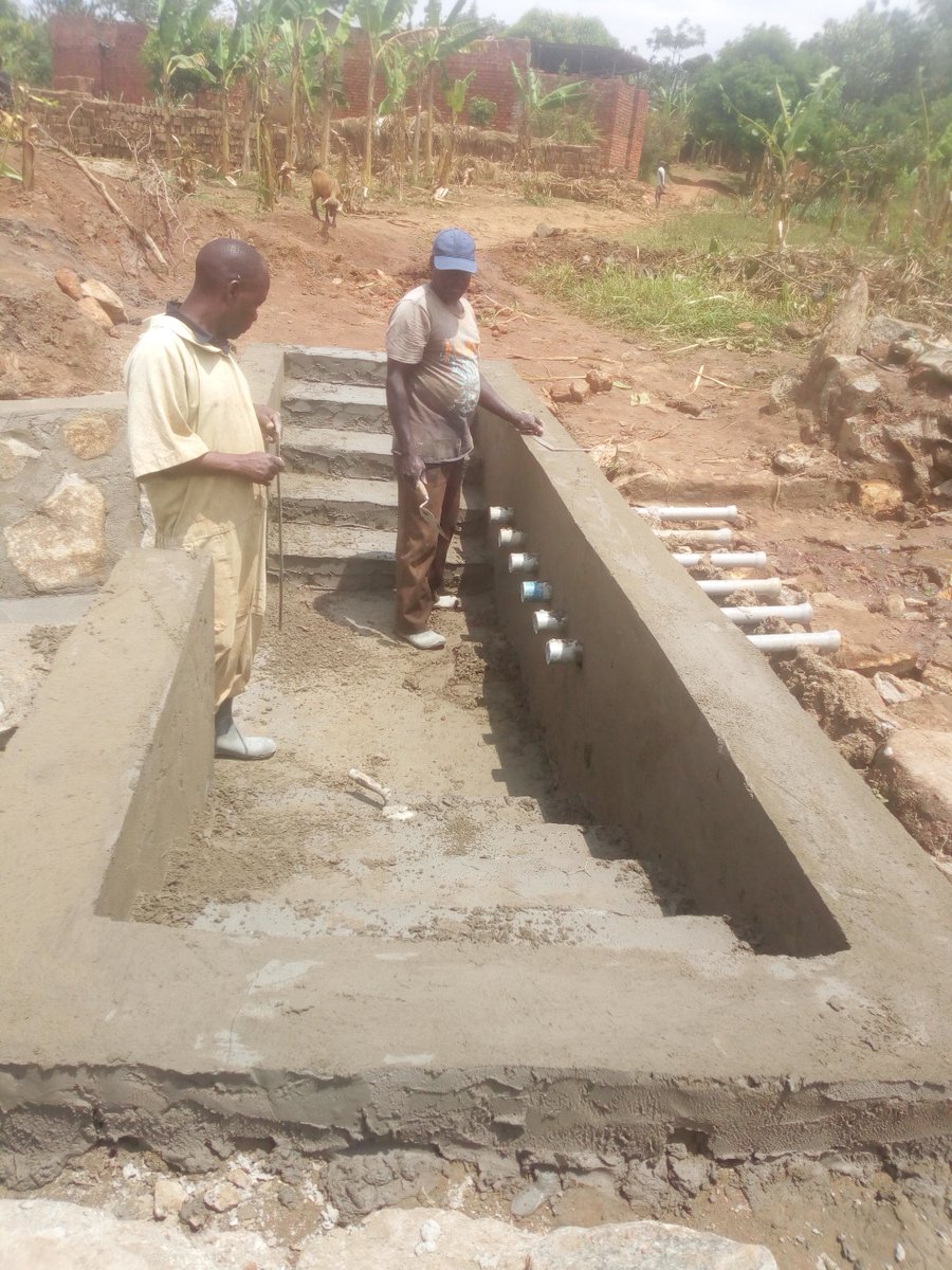 KiapiKFreddie76's tweet image. Very true in 2023 our family #Kiapi lobbied some friends in US-Texas #Lodoi Charity Fund &amp;amp; we built 1 in Mbale City-#Kedebede Village, It serves close to 100k households including schools. Community mobilization by @ObuntuFarm @FrancisMaberi @min_waterUg @BugisuNGOForum