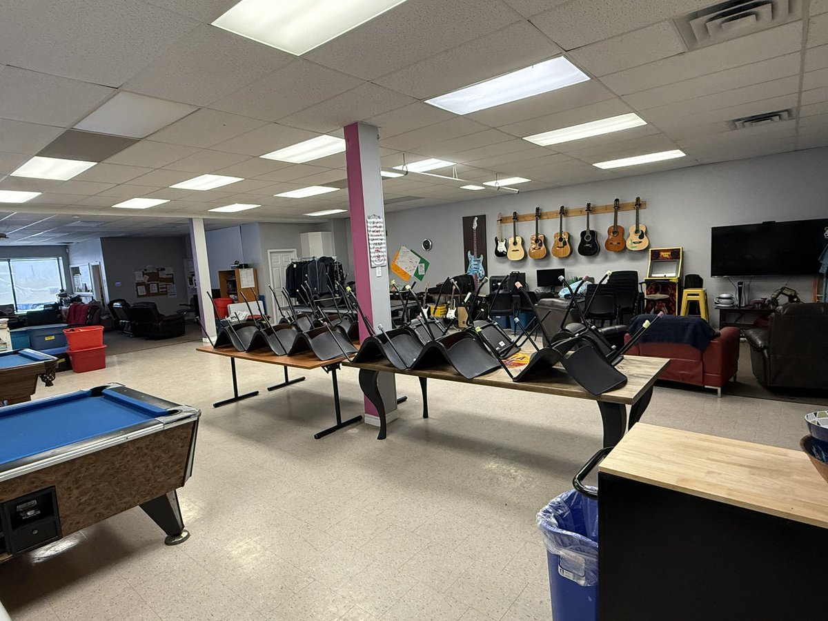 OrilliaYC's tweet photo. It’s been quiet in here the last few days BUT we’ve dug out of the snow, we think hahahaa, and are open 2:30pm-8pm today. Come join us!

#orillia #youth #orilliayouthcentre #tuesday #snow #february #itswinter https://t.co/ljEUoZjeZA