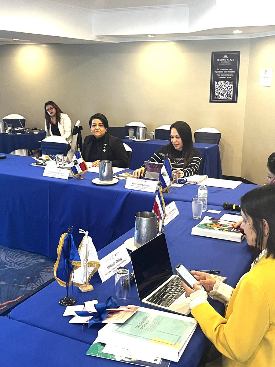daris_sanchez's tweet photo. Consejo de Mujeres Ministras de Centroamérica y República Dominicana, (COMMCA), celebración LXI Reunión Ordinaria celebrada el 11 de Febrero en curso, asumiendo la Presidencia Pró Tempore la señora Ministra de Costa Rica, Cindy Quezada. https://t.co/UvFr6AEcEh