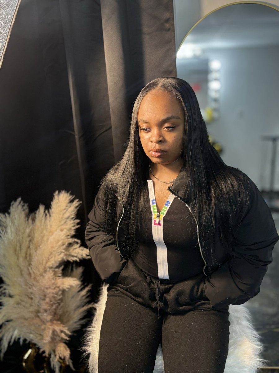 destinydamone's tweet photo. Book @hairbydamone for ALL of your braid & quick weave styles😍😮‍💨 Contact directly for all appointments 📲 and make sure to follow us on Instagram to stay updated with last minute openings ❤️
•
#baltimorehairstylist #bmorehairstylist #dmvhairstylist #marylandhairstylist #baltimorebraids #baltimorequickweaves #quickweave #explorepage #wiginstall #baltimorelocs #butterflylocs #dmvhairstylist #explore #explorepage #hairstyles #phillyhairstylist #chairstylist #viral #baltimorebraider