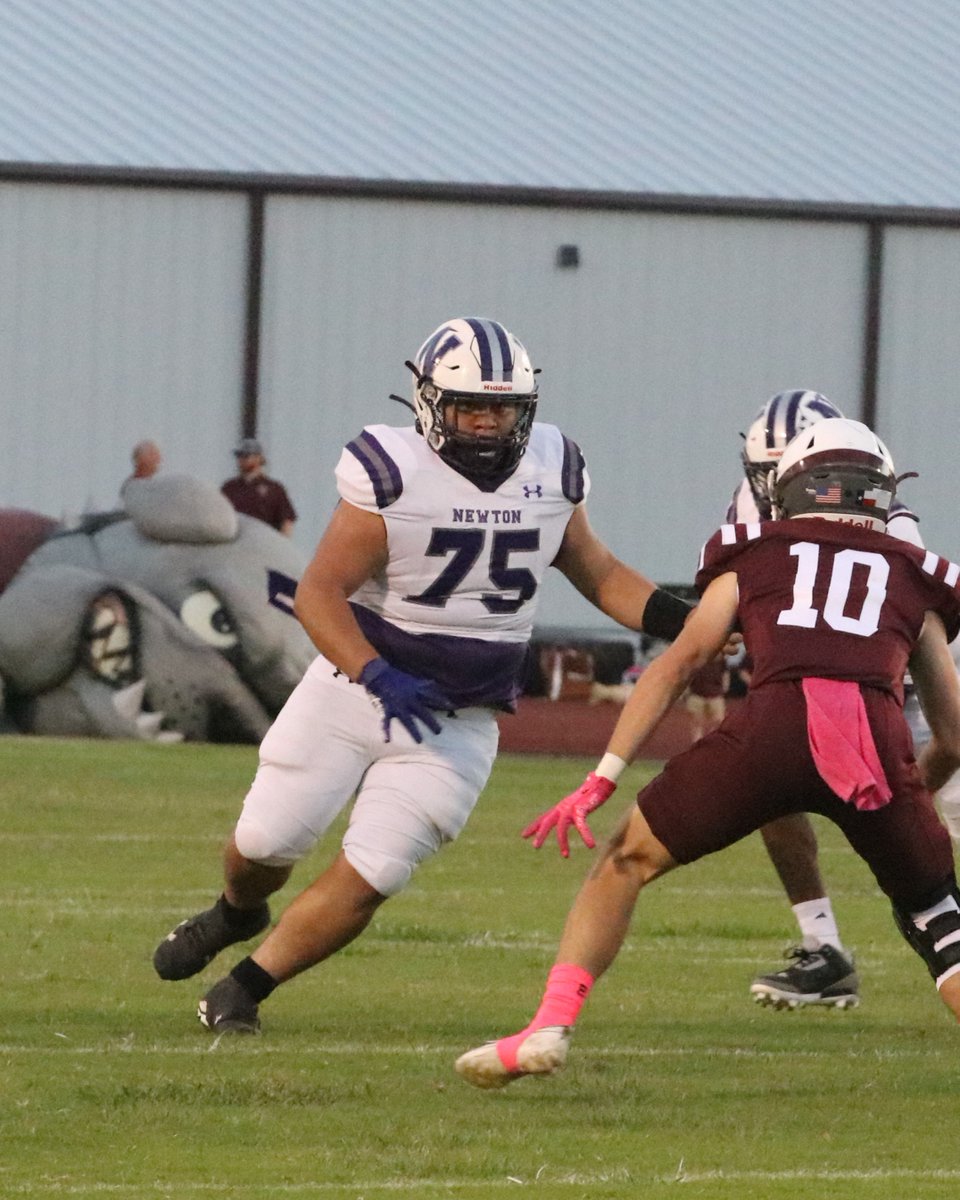 newtonfootball2's tweet image. Congratulations to Emanuel Hernandez for earning All State Honorable as an Offensive Guard. #newtoneagles