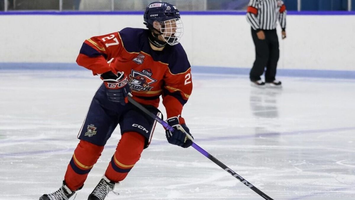 CRPyzik's tweet image. New Player Report: Simon Wang, D, Oshawa Generals

Click the link to see Wang's profile and game reports from his matchups against Guelph and Brampton.

buff.ly/4hUcvZy 

#NHLDraft #OHL