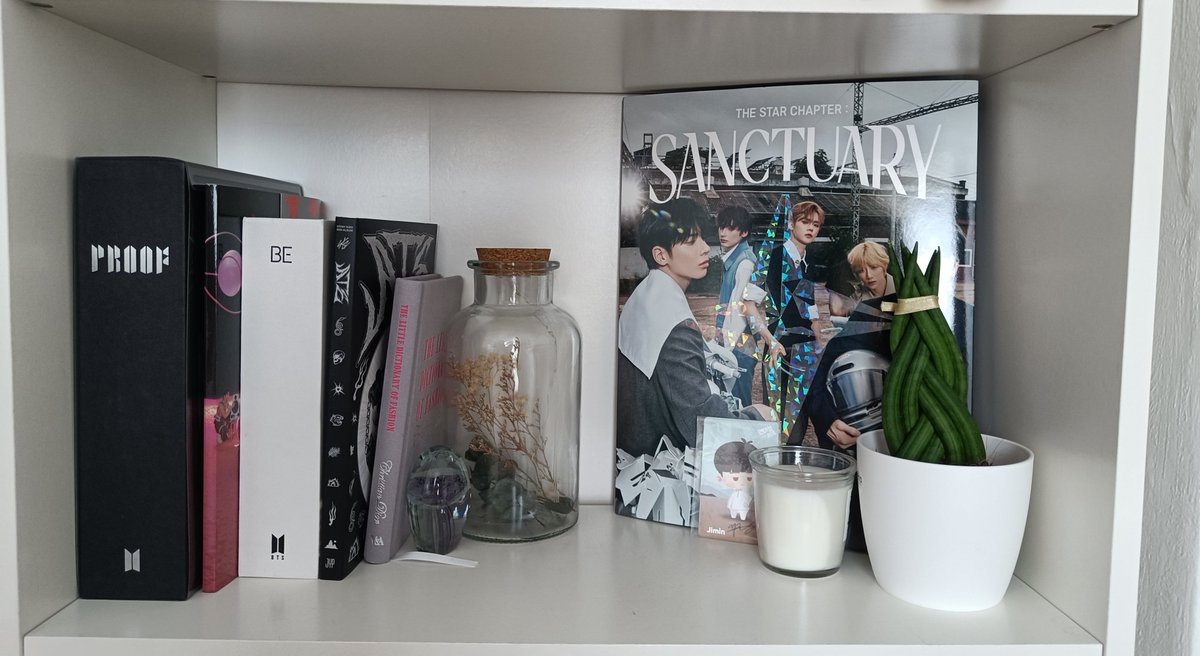 new album 😝😝😝