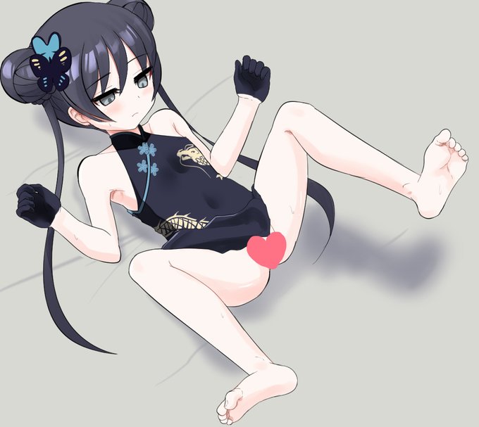 パンツ脱いでくれるキサキ 