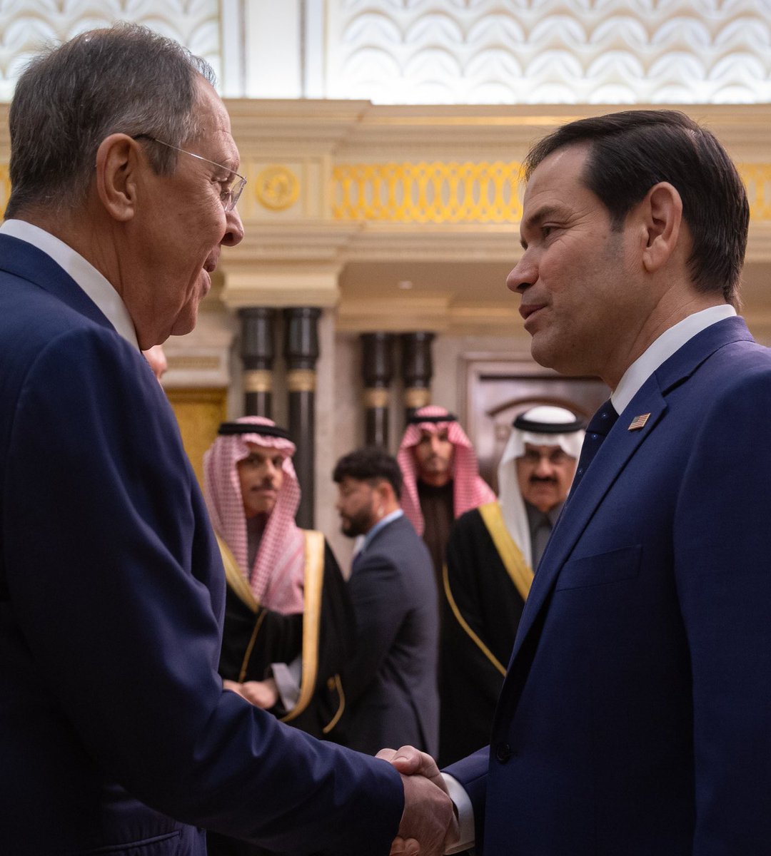 من قلب #الدرعية التاريخية 
ومن عاصمة المجد التليد #الرياض 
#السعودية تنجح في إنهاء الخلاف ك
الروسي الأميركي بجهودها الدبلوماسية
#محمد_بن_سلمان_صانع_السلام 

🇷🇺🇸🇦🇺🇸