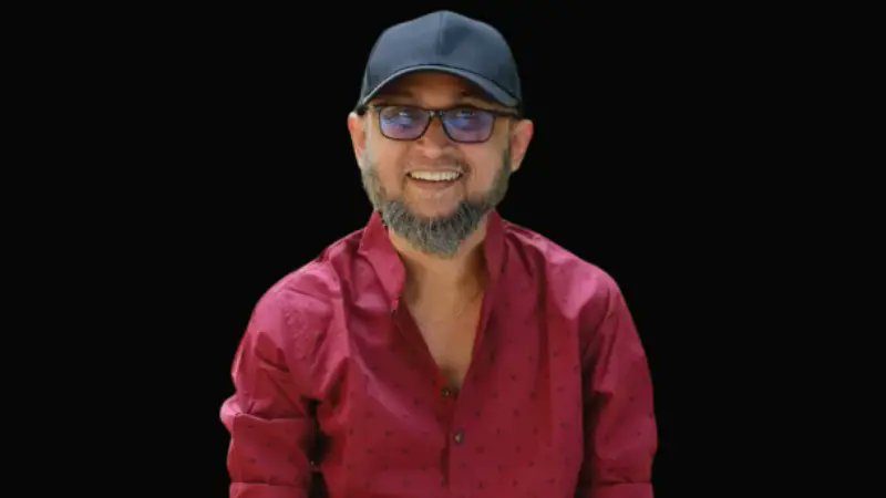 নর্থসাউথ বিশ্ববিদ্যালয়ের বসন্তবরণ উৎসবে মুগ্ধ হয়ে ফারুকী যা লিখলেন