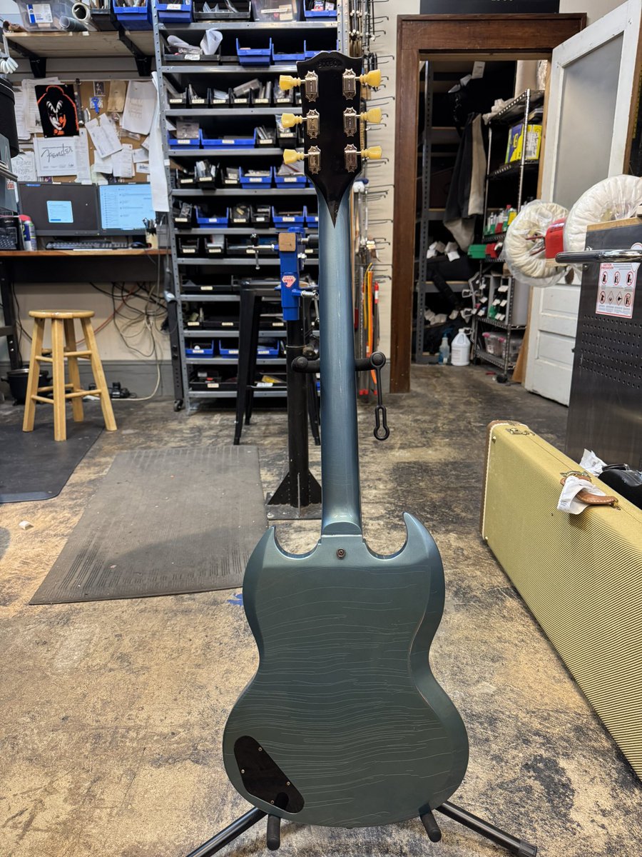 New guitar day is always special. However, a <a href="/CustomGibson/">Gibson Custom Shop</a> Made to Measure is on another level. 👀😎