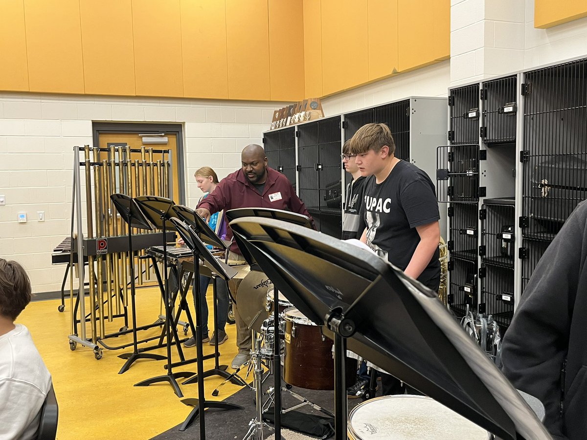 We are so excited to have composer JaRod Hall here to work his piece Time Lord with Honor Band!
It’s not everyday students get insight into exactly what the composer intended with his writing and we’re getting great info to elevate our performance.
#MusicforAll #ComposerInsight