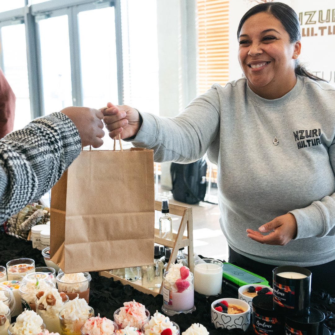 Navy Pier tweet media