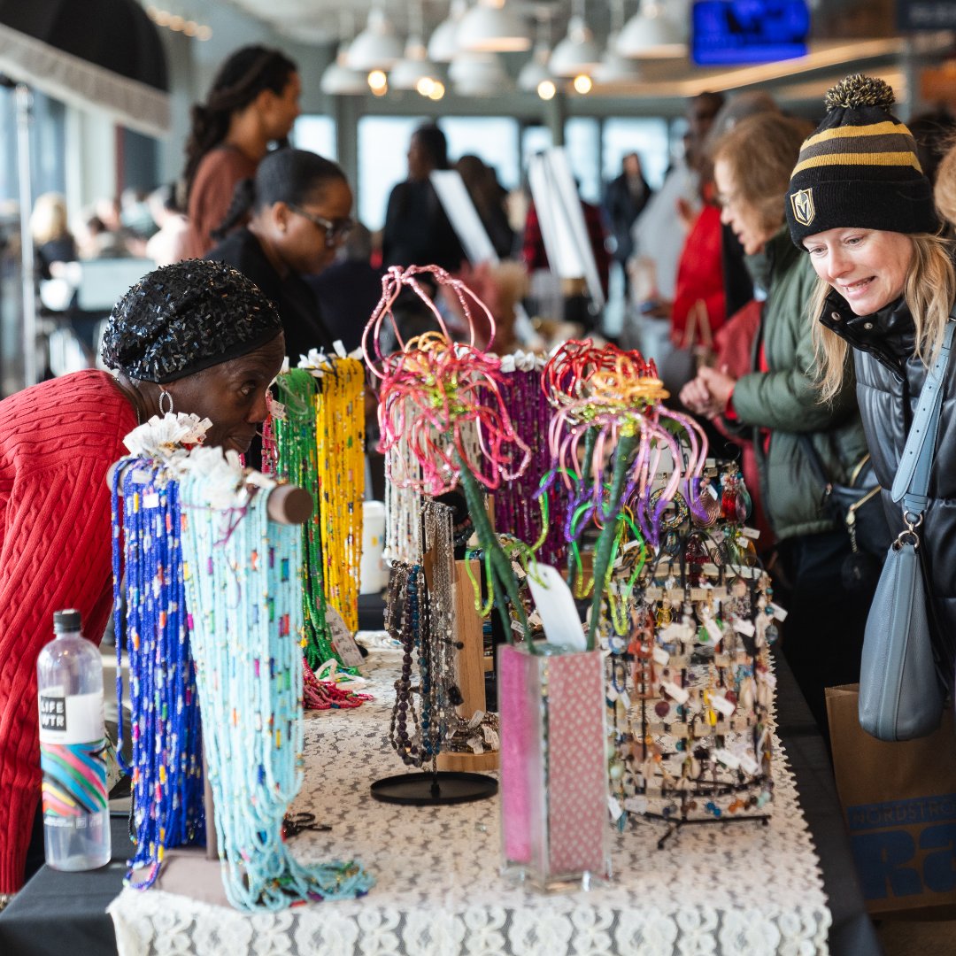 Navy Pier tweet media